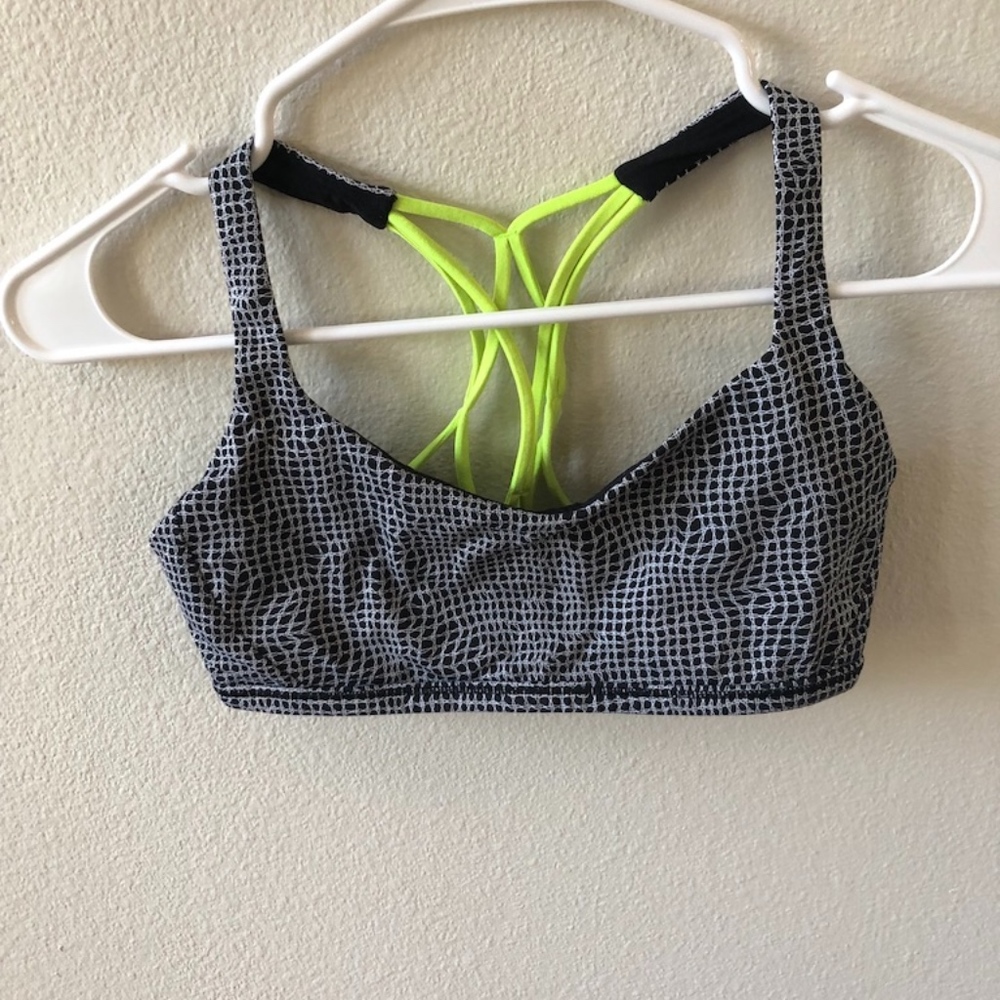3 Lululemon sports bras